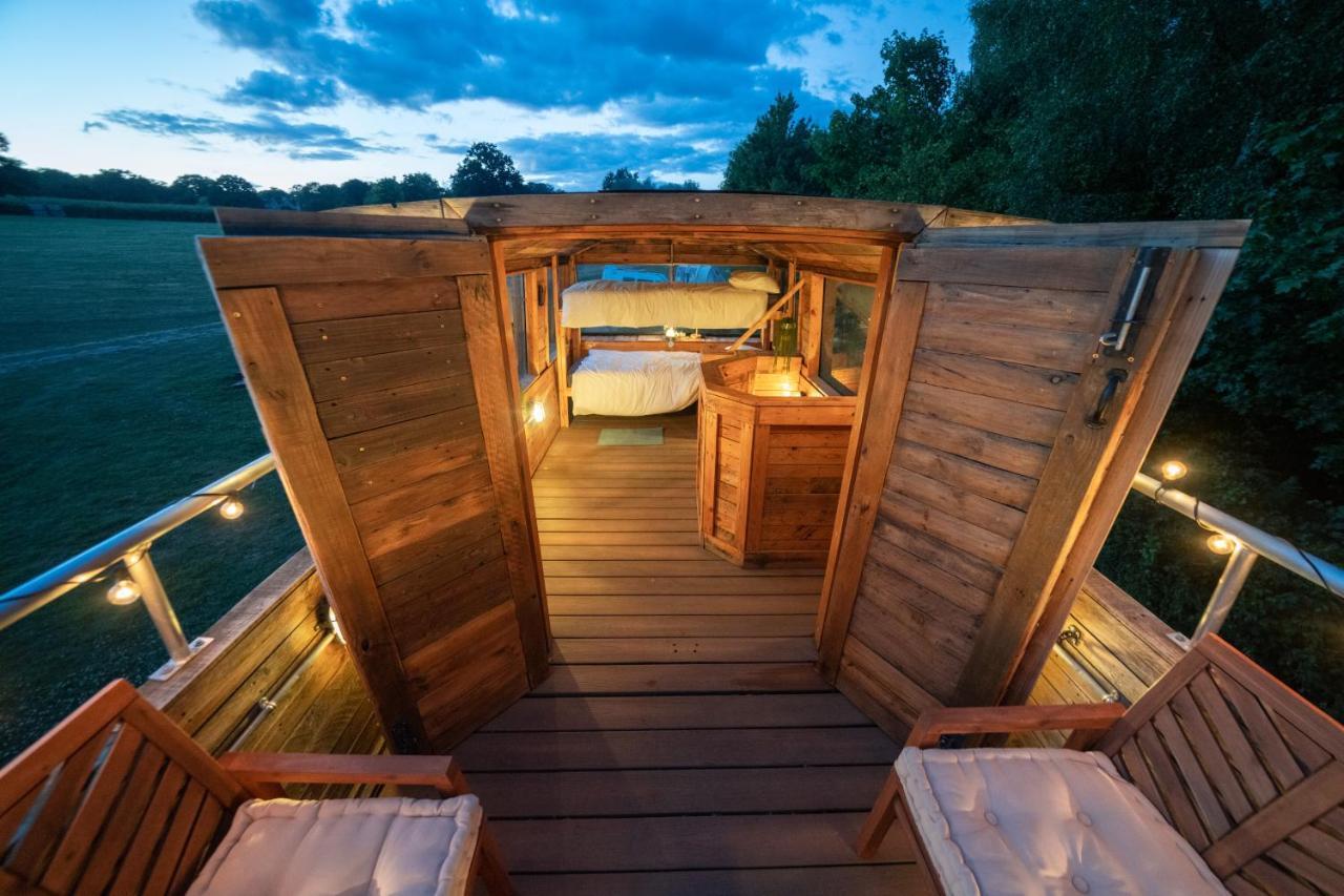 Delightful 2 Bed Double Decker Bus With Hot Tub Hotel Uckfield Luaran gambar